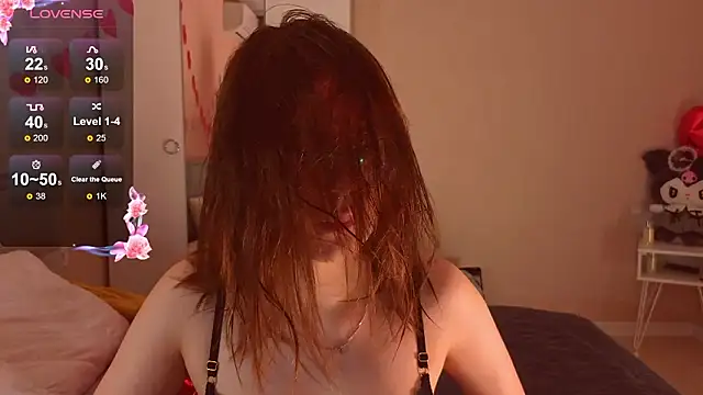 Mia Luw online show from 02/13/26, 01:18