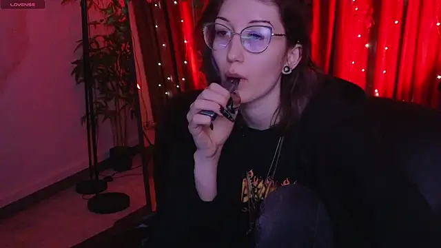 Snapshot of lissaros chatting on 02/10/26, 09:24 lissaros online show from 02/10/26, 09:24