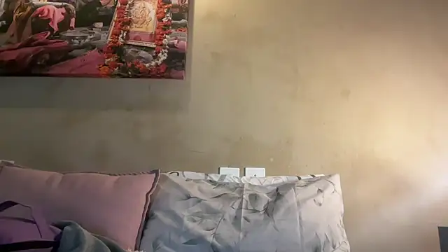 SophieStarShine online show from 04/22/26, 02:18