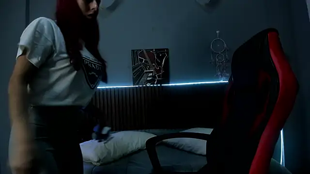 Alektra bryce online show from 02/17/25, 07:42