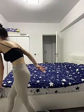 Celine Roxelle online show from 01/15/26, 01:48