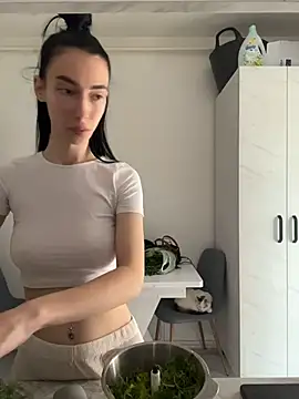 Celine Roxelle online show from 05/20/26, 01:06