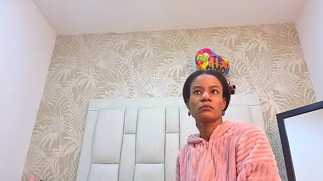 Snapshot of dafnnelewis chatting on 02/05/26, 11:15 dafnnelewis online show from 02/05/26, 11:15