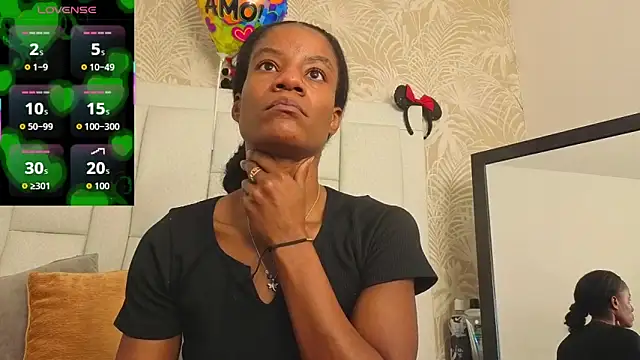 Snapshot of dafnnelewis chatting on 05/19/26, 11:05 dafnnelewis online show from 05/19/26, 11:05