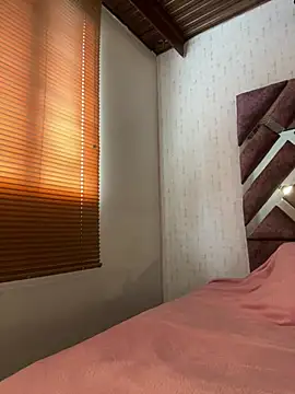 Maggie Geller online show from 03/07/25, 05:17