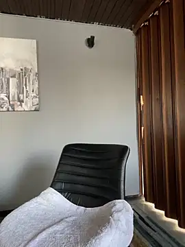 Maggie Geller online show from 03/10/25, 12:26