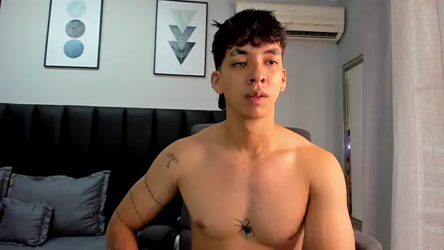 ISAAC CRYSTON online show from 03/03/25, 08:11