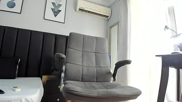 ISAAC CRYSTON online show from 03/07/25, 07:16