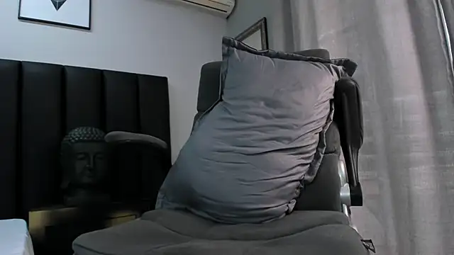 ISAAC CRYSTON online show from 03/07/25, 10:21