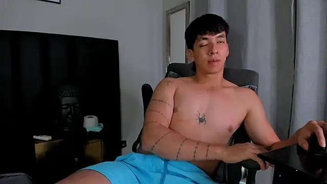 ISAAC CRYSTON online show from 03/22/25, 08:18