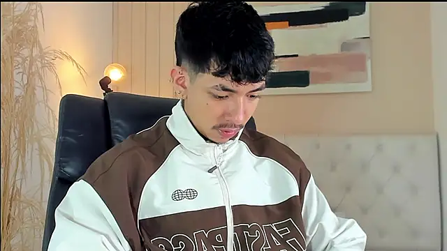 ISAAC CRYSTON online show from 11/24/25, 08:52