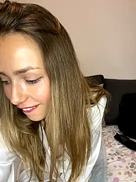 Hilary 283 online show from 09/26/25, 06:01