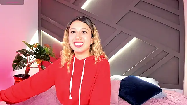 cloe palmer online show from 03/04/25, 09:22