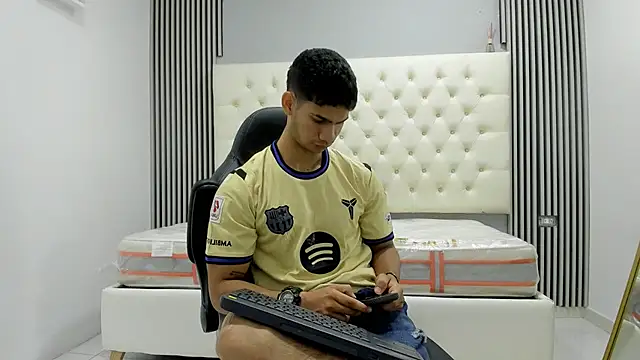 ANDRES STUD online show from 03/23/26, 04:38