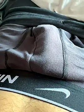 polpolo21 online show from 12/02/25, 02:12