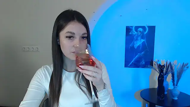 Snapshot of Eva_Eldis chatting on 03/08/25, 05:33 Eva Eldis online show from 03/08/25, 05:33