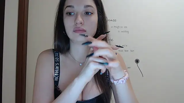 Snapshot of Eva_Eldis chatting on 09/08/25, 02:38 Eva Eldis online show from 09/08/25, 02:38