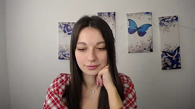Snapshot of Eva_Eldis chatting on 06/04/26, 01:06 Eva Eldis online show from 06/04/26, 01:06