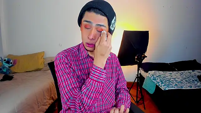 steve  gray online show from 03/13/25, 06:45