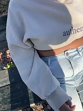 shakybabyx online show from 03/17/25, 03:18