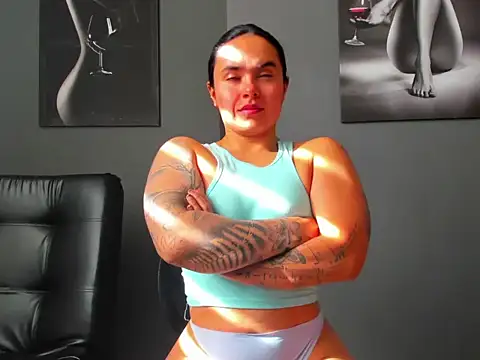 karlyjons12 online show from 11/11/25, 12:49