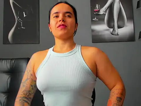 karlyjons12 online show from 01/09/26, 04:10