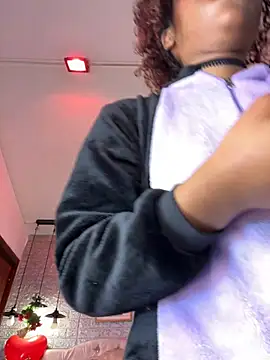 tylla  online show from 03/13/25, 10:47