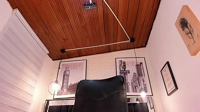 tylla  online show from 09/24/25, 02:59