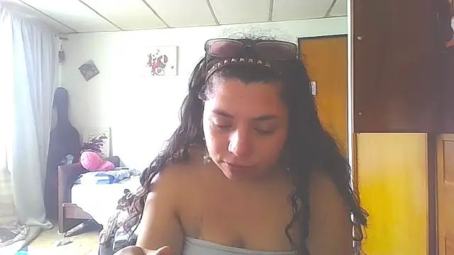 Snapshot of isabellapurple chatting on 02/15/26, 03:42 isabellapurple online show from 02/15/26, 03:42