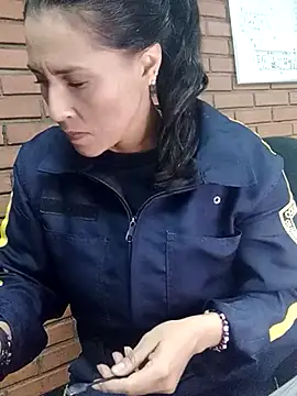 Snapshot of dulce_696 chatting on 10/08/25, 03:42 dulce 696 online show from 10/08/25, 03:42