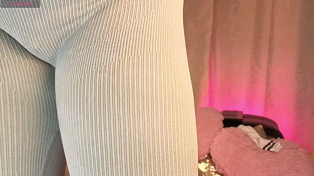 sophia dumont online show from 02/25/26, 09:30