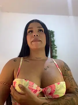 tinalove7 online show from 10/02/25, 10:17