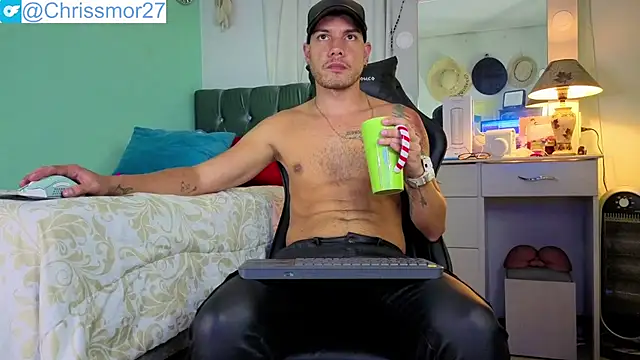 Chrissken online show from 10/01/25, 01:33