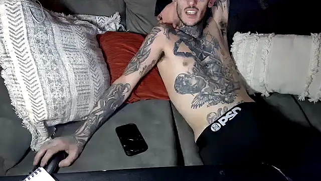 BadJewfucks online show from 12/21/25, 10:17