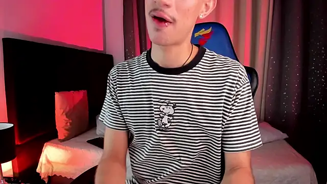 NovaaWheler online show from 10/08/25, 06:38