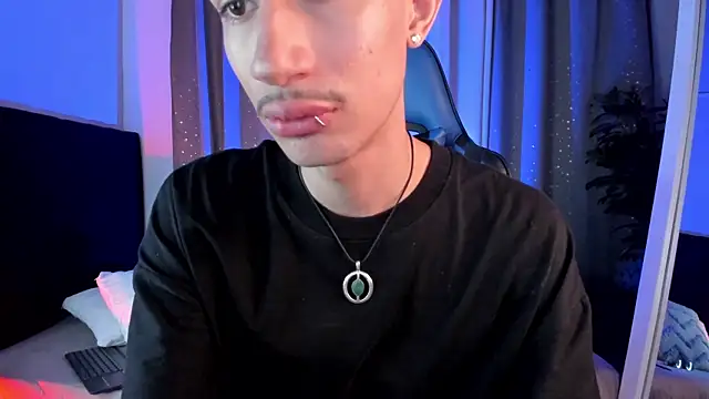 NovaaWheler online show from 10/09/25, 07:45