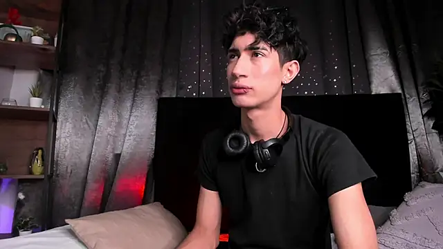 NovaaWheler online show from 11/21/25, 07:23