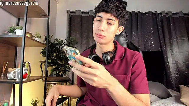 NovaaWheler online show from 03/25/26, 11:49