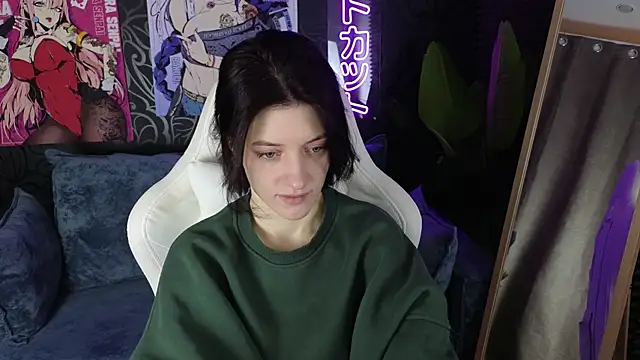 roxy riot  online show from 02/20/25, 01:25