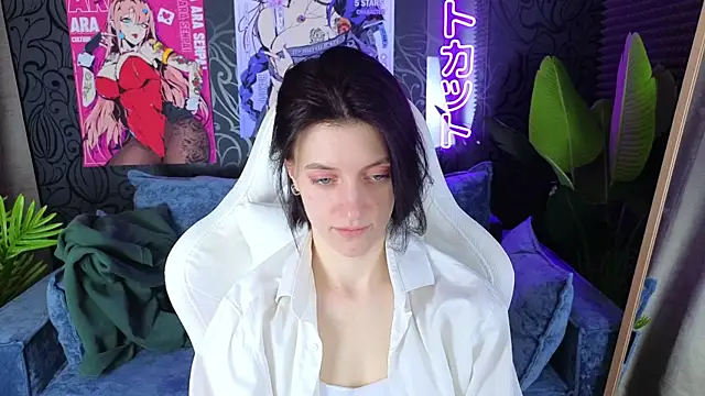 roxy riot  online show from 02/20/25, 07:34