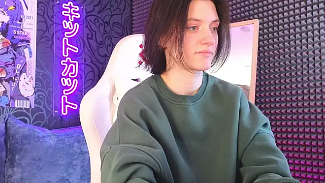 roxy riot  online show from 02/26/25, 07:42