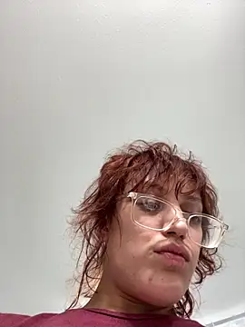 Snapshot of grassXass420 chatting on 12/20/25, 03:02 grassXass420 online show from 12/20/25, 03:02
