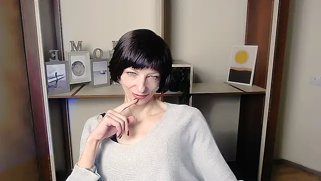  AngeliaFlow  online show from 09/24/25, 06:39