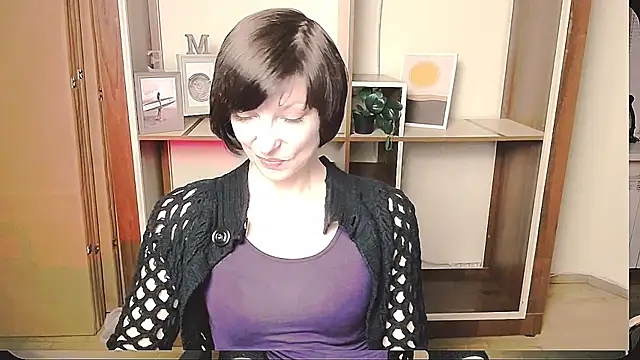  AngeliaFlow  online show from 05/13/26, 08:34