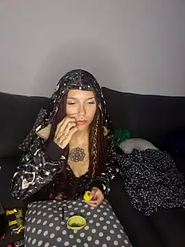 nickelfie online show from 03/01/25, 10:53