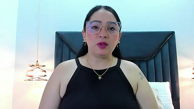 Snapshot of ZamiraGates chatting on 03/02/25, 03:45 ZamiraGates online show from 03/02/25, 03:45