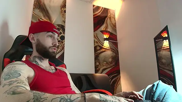 Luke davis01 online show from 09/26/25, 01:15