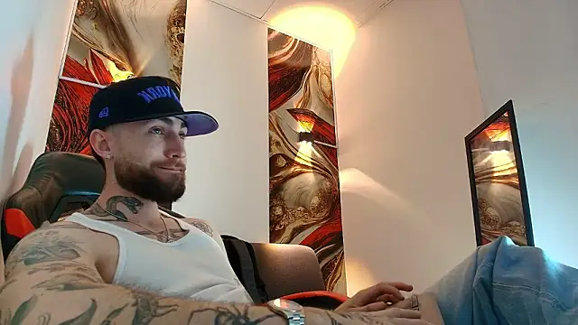 Luke davis01 online show from 03/17/26, 01:03