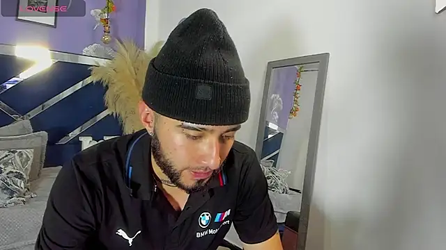 Noa Bonucci online show from 03/08/25, 03:45