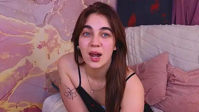 PortiaBellew online show from 02/15/25, 01:38